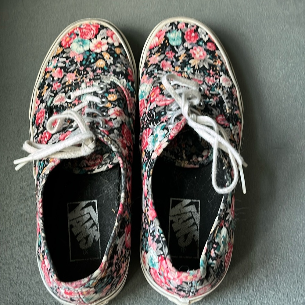 Vans size 7, floral pattern